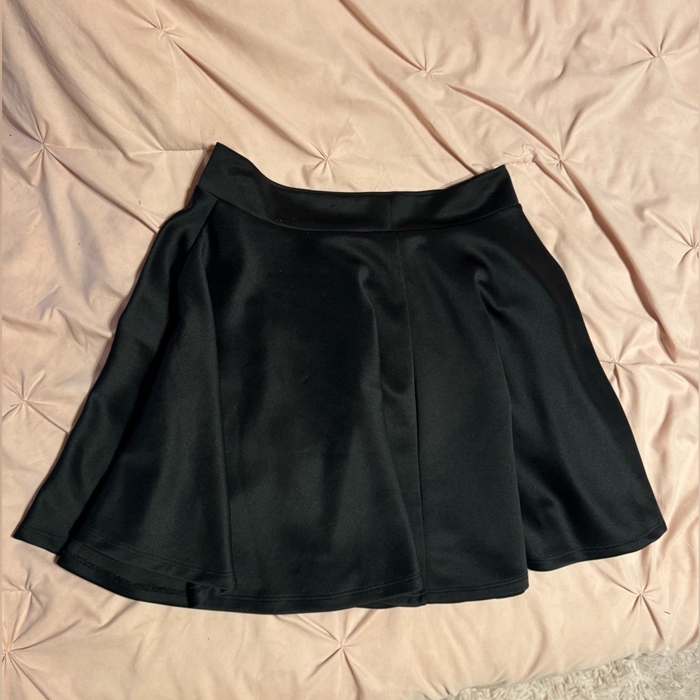 Black Mini Skater Skirt for Women - Picture 5 of 7